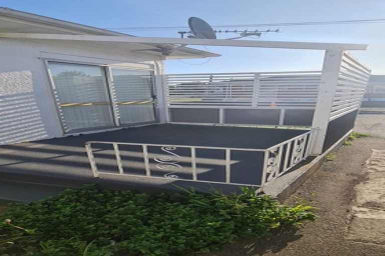 Photo of property in 1/5 Hill Road, Papatoetoe, Auckland, 2025