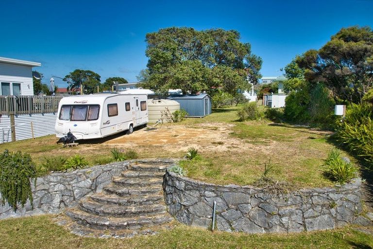 Photo of property in 14 Cheviot Street, Mangawhai Heads, Mangawhai, 0505