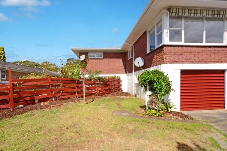 Photo of property in 4/155 Shakespeare Road, Milford, Auckland, 0620