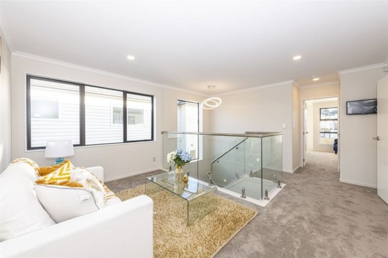 Photo of property in 54 Tir Conaill Avenue, Flat Bush, Auckland, 2019
