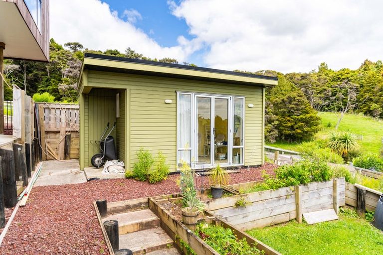 Photo of property in 397 Cames Road, Kaiwaka, Wellsford, 0975