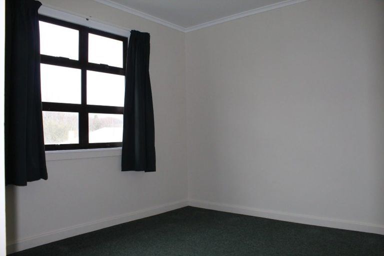 Photo of property in 553 Featherston Street, Roslyn, Palmerston North, 4414