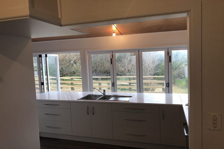 Photo of property in 186 Maunsell Road, Port Waikato, Tuakau, 2695