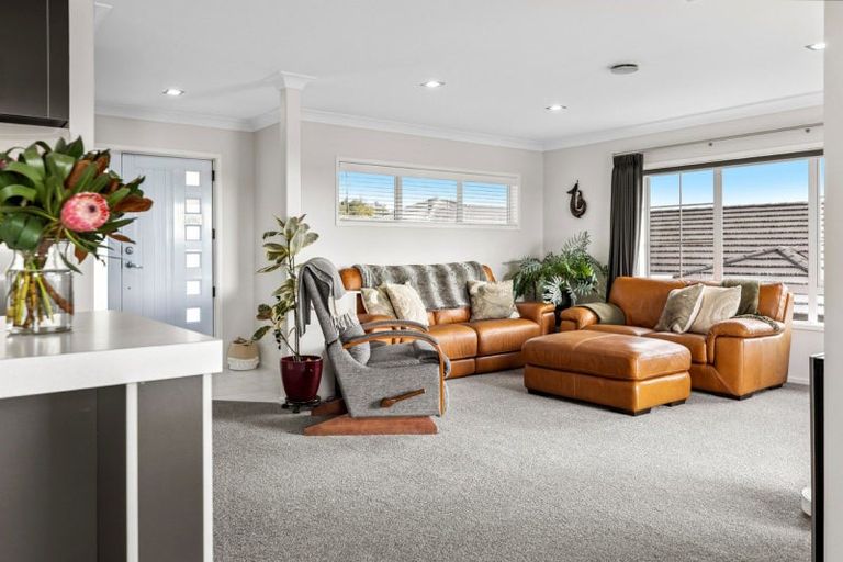 Photo of property in 33 Merriman Place, Pyes Pa, Tauranga, 3112