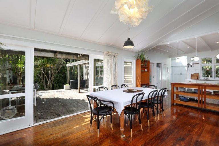 Photo of property in 19 Airlie Street, Glenduan, Nelson, 7071