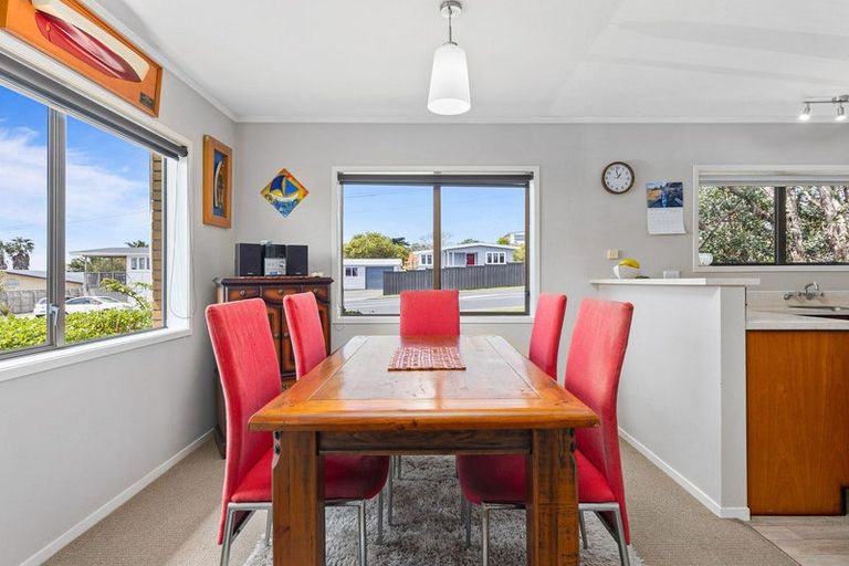 Photo of property in 822a Whangaparaoa Road, Manly, Whangaparaoa, 0930