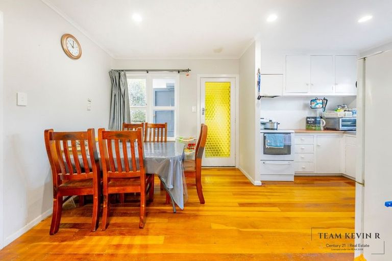 Photo of property in 1/100 Beach Road, Pahurehure, Papakura, 2113