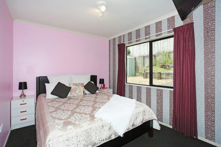 Photo of property in 14a Collingwood Road, Waiuku, 2123