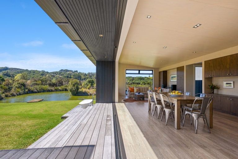 Photo of property in 851b Takatu Road, Tawharanui Peninsula, Matakana, 0986