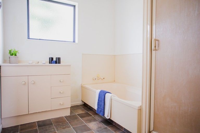 Photo of property in 57b Williams Street, Cambridge, 3434