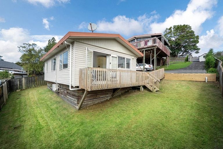 Photo of property in 66 Spinella Drive, Bayview, Auckland, 0629