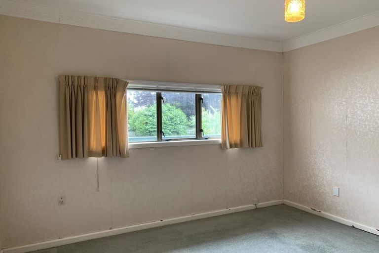 Photo of property in 204 Waiwhetu Road, Waterloo, Lower Hutt, 5011