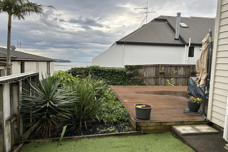 Photo of property in 6a Te Akau Crescent, Bucklands Beach, Auckland, 2012