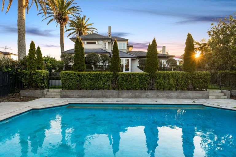 Photo of property in 184 Kohimarama Road, Kohimarama, Auckland, 1071