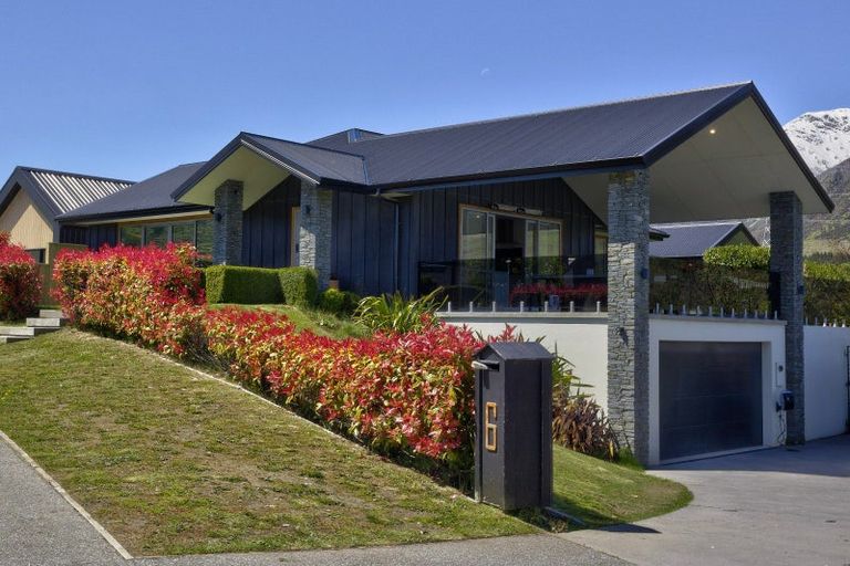 Photo of property in 6 Oxfordshire Avenue, Lower Shotover, Queenstown, 9304