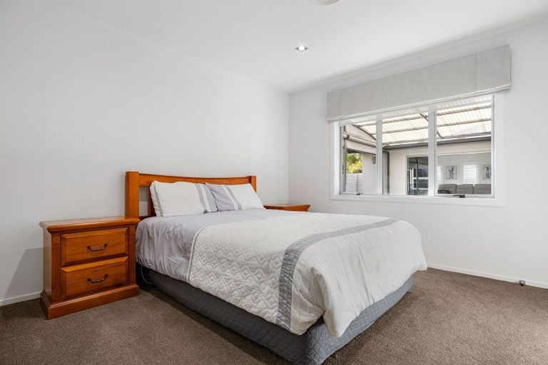 Photo of property in 2 Lamia Grove, Papamoa Beach, Papamoa, 3118