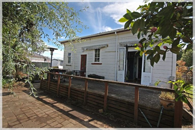 Photo of property in 3 Wellesley Street, Feilding, 4702
