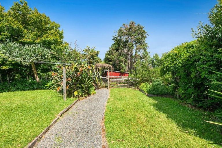 Photo of property in 124 Mahurangi East Road, Snells Beach, 0920