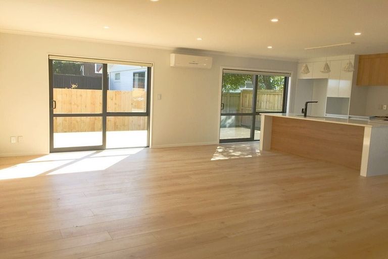 Photo of property in 77a Harrington Road, Henderson, Auckland, 0610