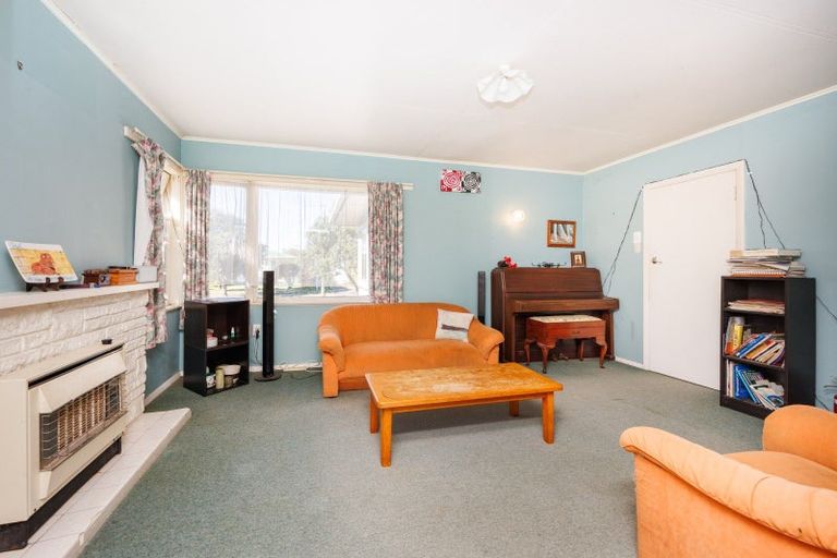 Photo of property in 17 Sefton Avenue, Highbury, Palmerston North, 4412