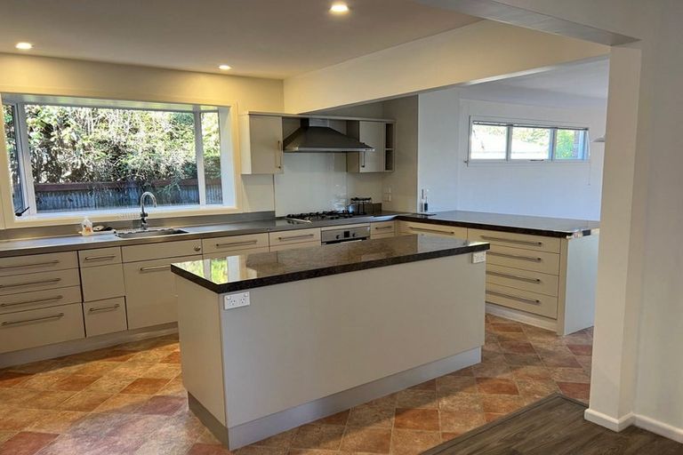 Photo of property in 53 Westburn Terrace, Burnside, Christchurch, 8041