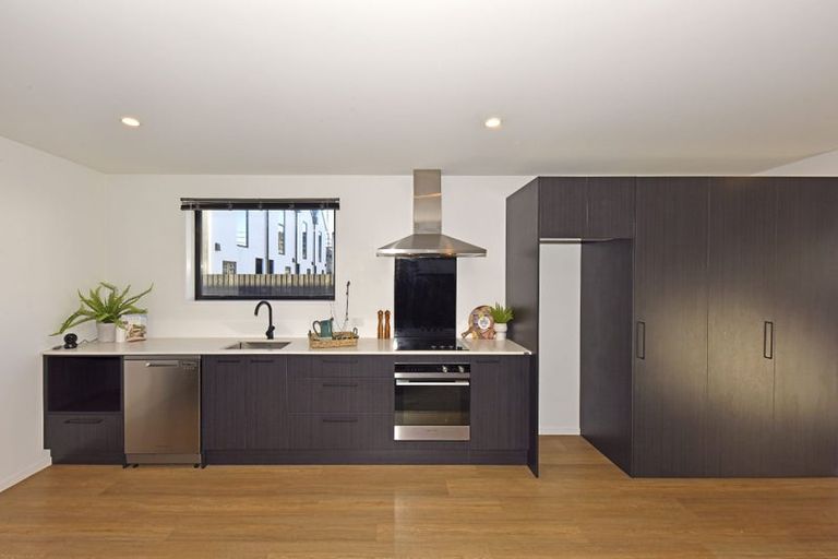 Photo of property in 2/502 Armagh Street, Linwood, Christchurch, 8011