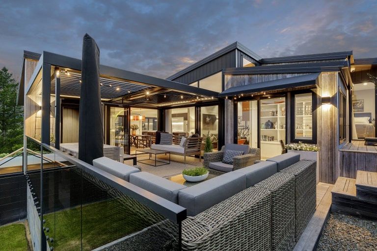 Photo of property in 330 Worsleys Road, Westmorland, Christchurch, 8025