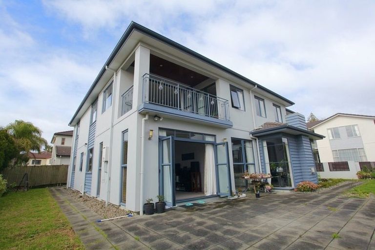 Photo of property in 50 Amberwood Drive, Northpark, Auckland, 2013