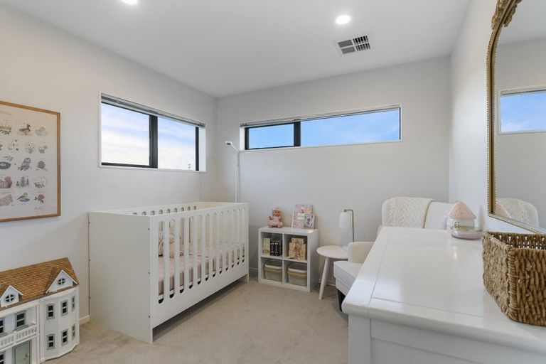 Photo of property in 16 Springcrest Drive, Karaka, Papakura, 2113