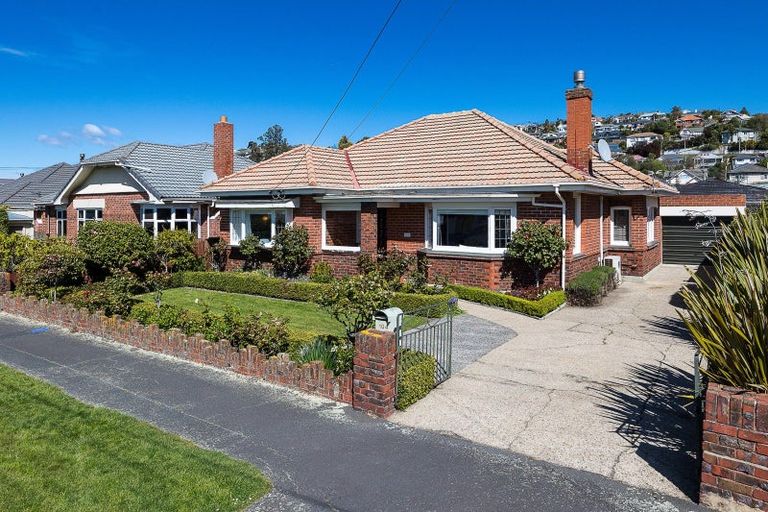 Photo of property in 104 Surrey Street, Forbury, Dunedin, 9012