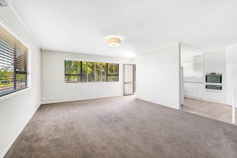 Photo of property in 54 The Circle, Manly, Whangaparaoa, 0930