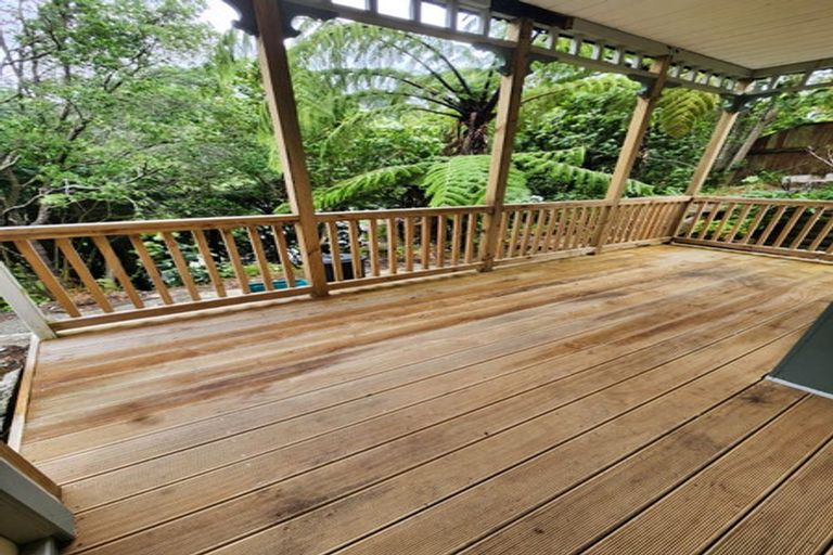 Photo of property in 140 Glenmore Street, Northland, Wellington, 6012