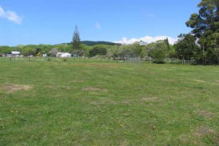 Photo of property in 68 Banks Street, Tolaga Bay, 4077