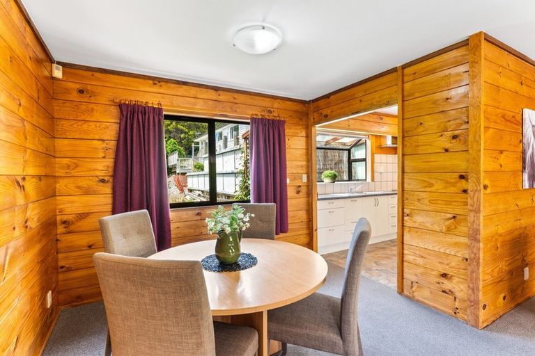 Photo of property in 25 Gentian Street, Timberlea, Upper Hutt, 5018