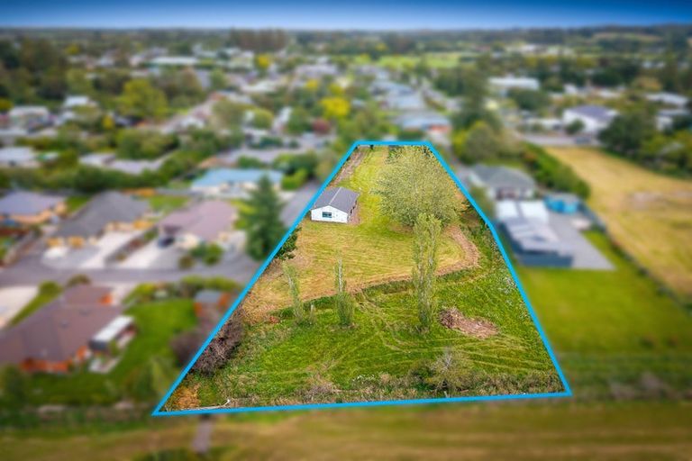 Photo of property in 148a High Street, Oxford, 7430