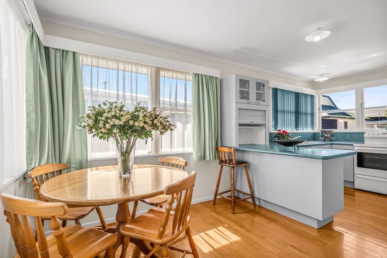 Photo of property in 563 Maunganui Road, Mount Maunganui, 3116