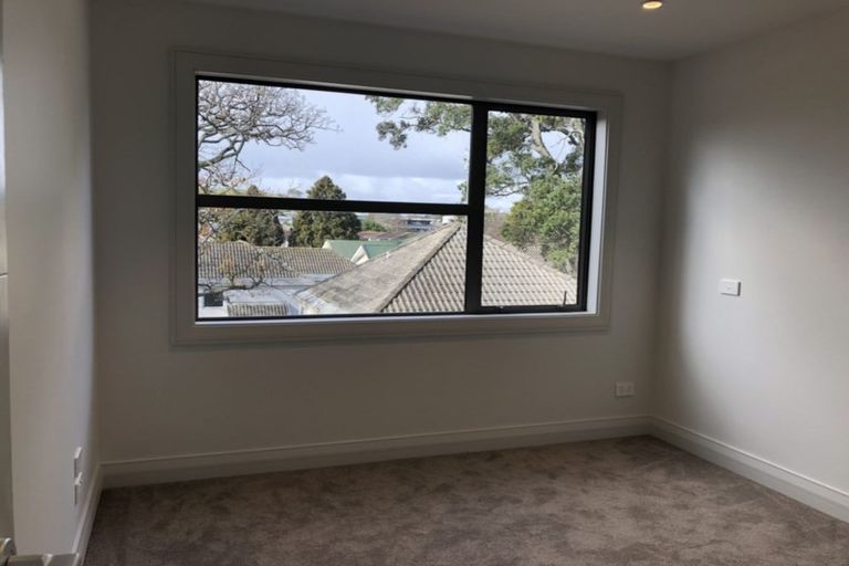 Photo of property in 64 Craigs Way, Hobsonville, Auckland, 0616