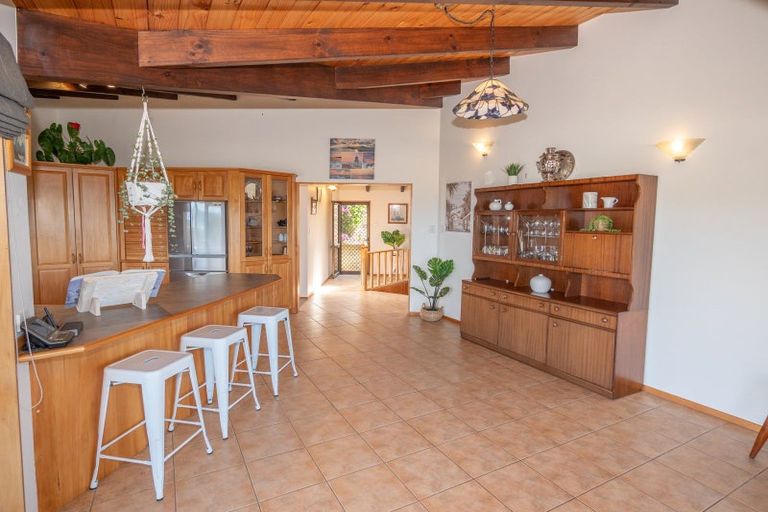 Photo of property in 21 Cable Bay Block Road, Cable Bay, 0420