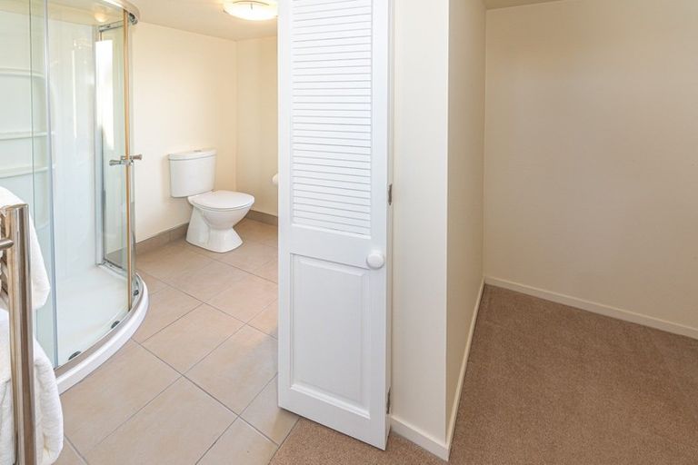 Photo of property in 56 Parsons Street, Saint Johns Hill, Whanganui, 4501