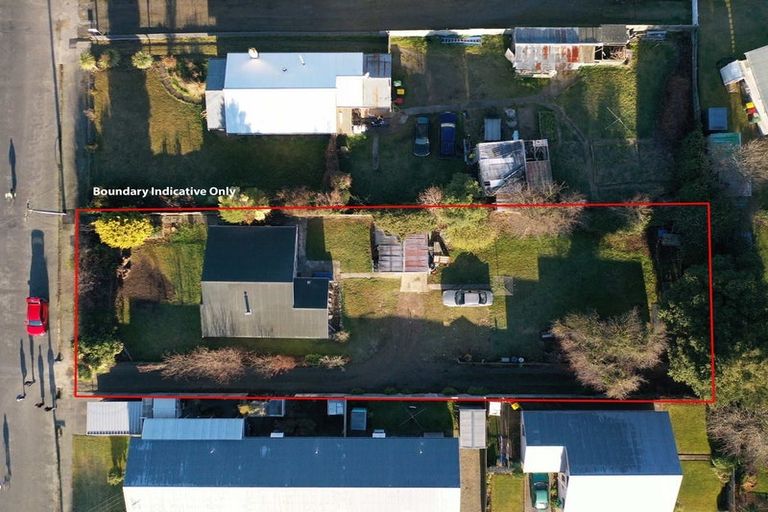 Photo of property in 96 Shearman Street, Waimate, 7924