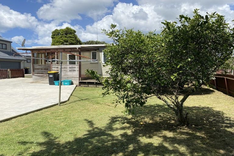 Photo of property in 66 Robinson Road, Whitianga, 3510