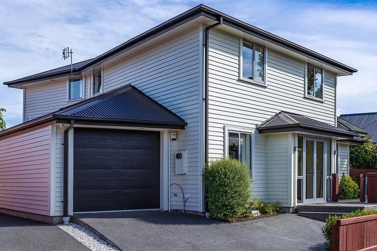 Photo of property in 2/27 Tonbridge Street, Merivale, Christchurch, 8014