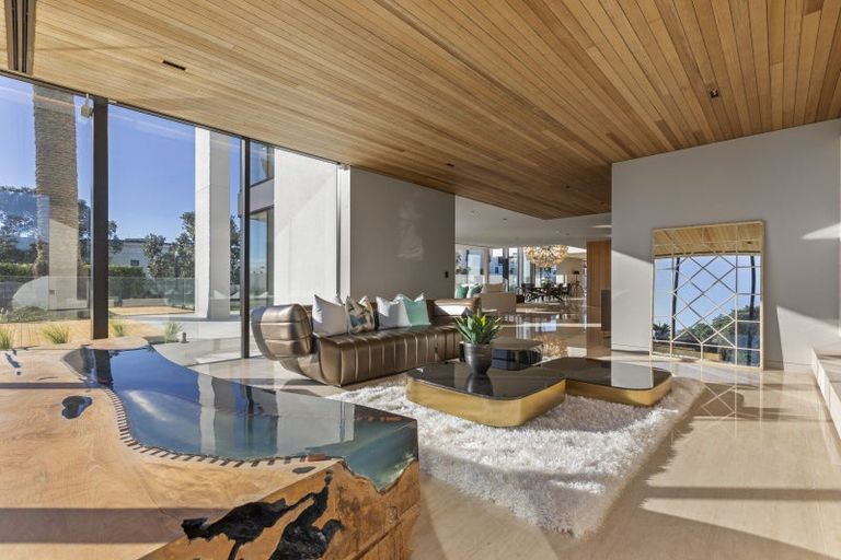 Photo of property in 92 Paritai Drive, Orakei, Auckland, 1071