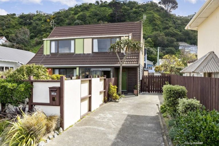 Photo of property in 236a Queens Drive, Lyall Bay, Wellington, 6022