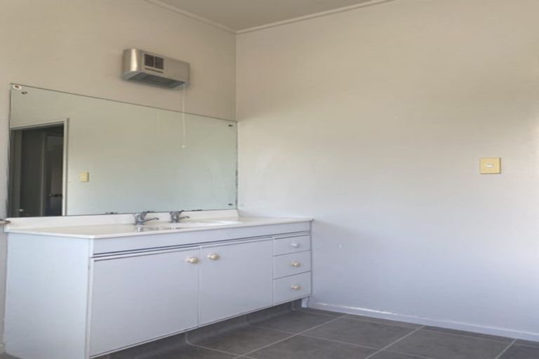 Photo of property in 129d Helensburgh Road, Halfway Bush, Dunedin, 9010