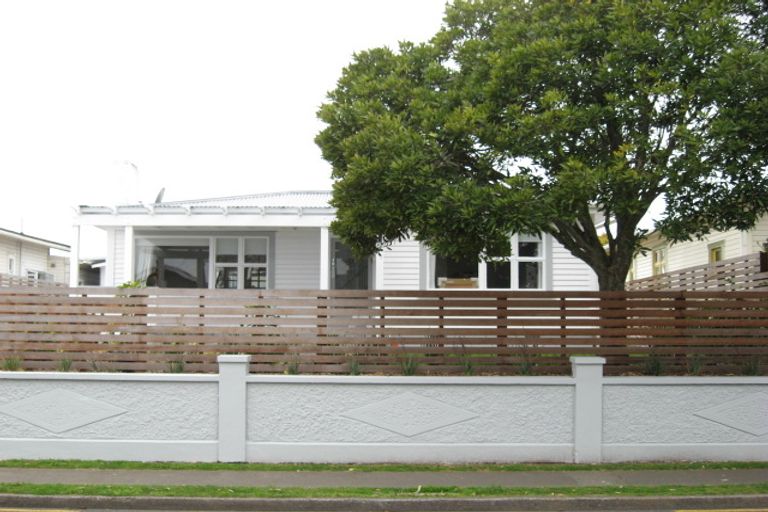Photo of property in 63 Record Street, Fitzroy, New Plymouth, 4312
