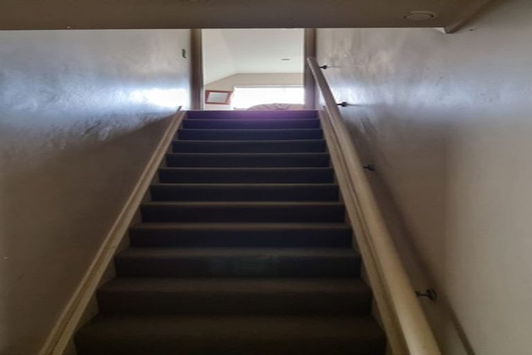 Photo of property in 17 Old Park Place, Takanini, 2112