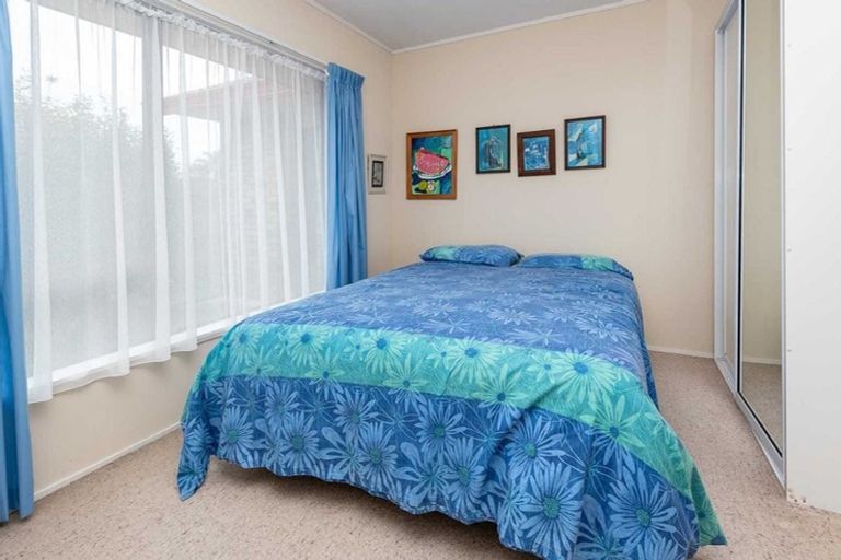 Photo of property in 1/15 Solana Court, Botany Downs, Auckland, 2010