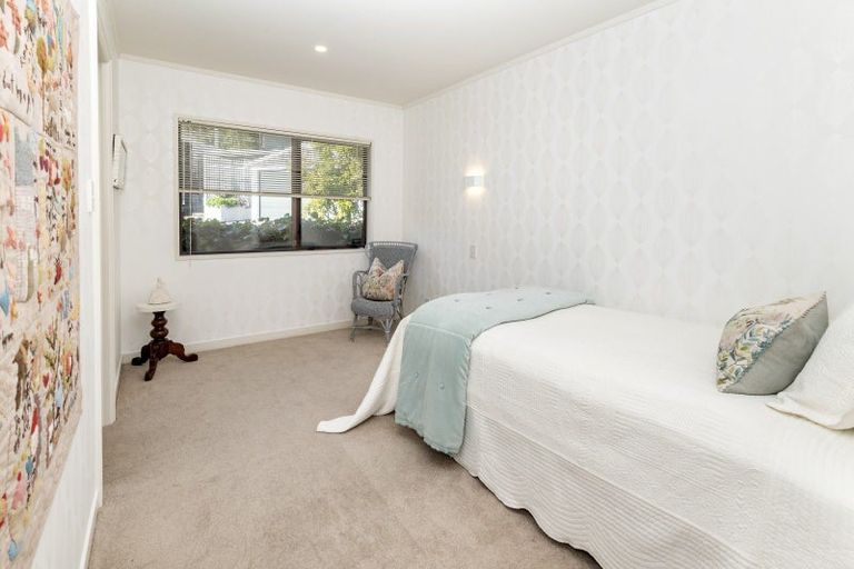 Photo of property in 153 Mellons Bay Road, Mellons Bay, Auckland, 2014