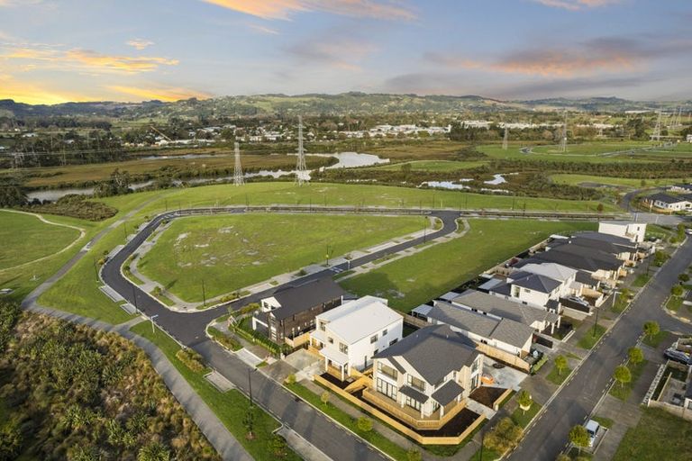 Photo of property in 80b Kahui Parade, Karaka, Papakura, 2113
